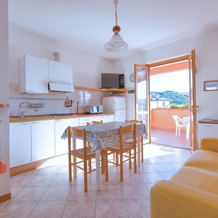 Casa Bonalaccia - Goelba * マリーナ・ディ・カンポ